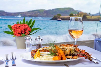 10 Must-Try Restaurants in St Vincent & the Grenadines