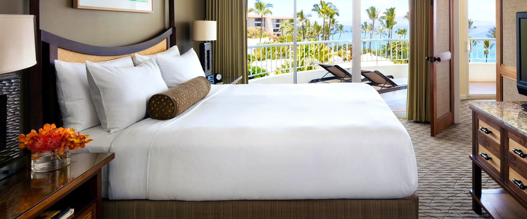 Suite Bedroom At Fairmont Kea Lani, Hawaii 