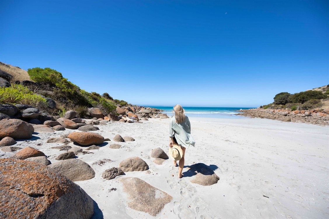 secluded beach at sea dragon kangaroo island
