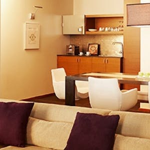 The Apartment Suite