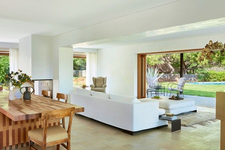 Estate On The Hill Living and Dining Space