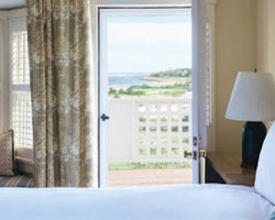 ocean view cottage room