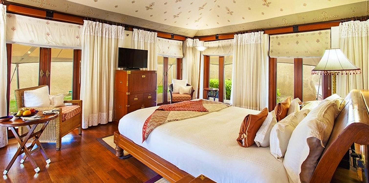 luxury tent at the oberoi rajvilas