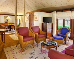 royal tent at the oberoi rajvilas