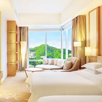 Club Corner Suite King/Twin