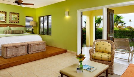 lower deluxe junior suite