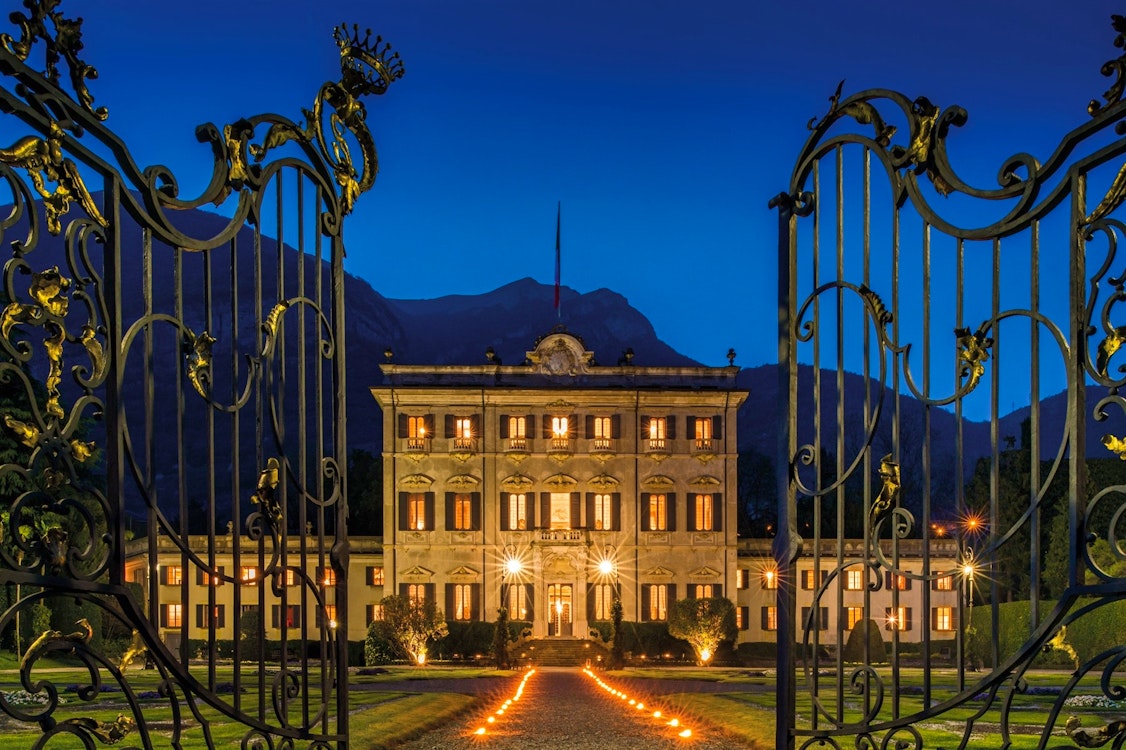 Villa Sola Cabiati at Night