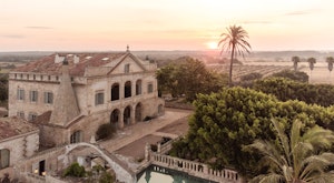 Escape to Menorca this summer at this restored 18th century manor house<place>Vestige Son Vell</place><fomo>62</fomo>