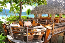 le vanille restaurant le tahaa island resort  spa tahiti french polynesia