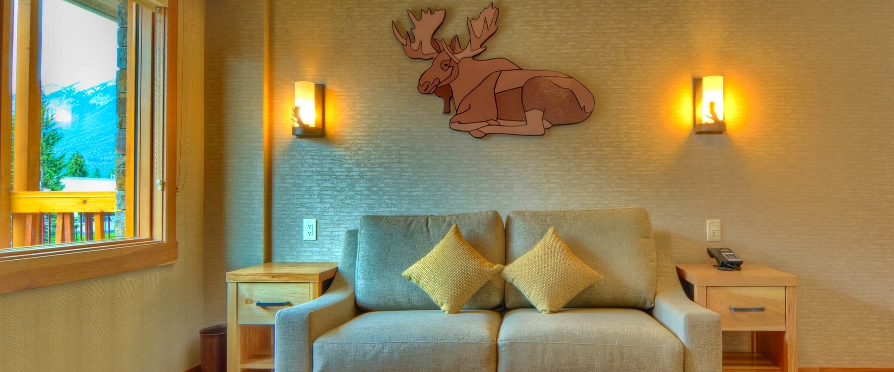 Superior One Bedroom Suite At At Moose Hotel & Suites
