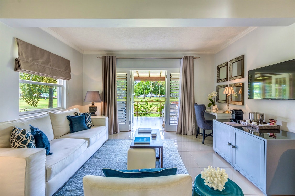 Calabash Pool Suite Living Room