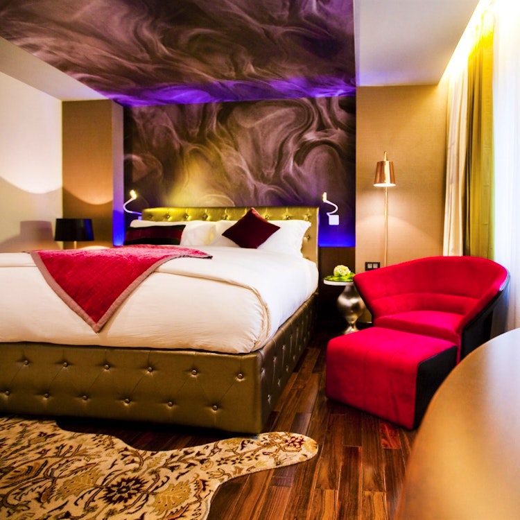 lopera grand deluxe rooms