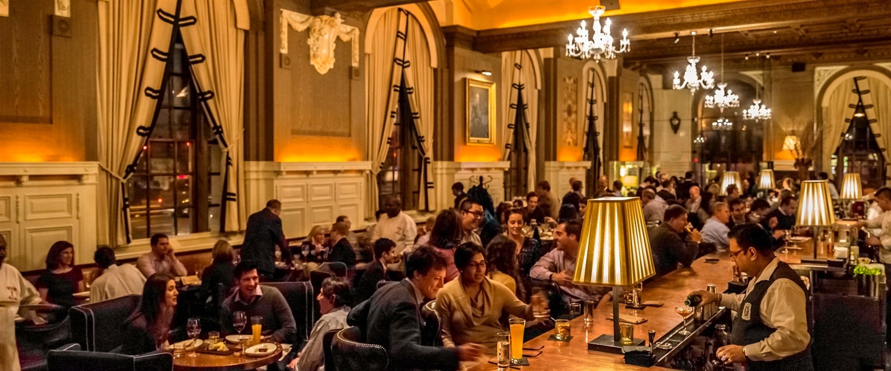 Oak Long Bar Kitchen at Fairmont Copley Plaza, Boston 
