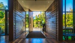 te waonui forest retreat south island 