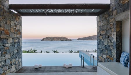 Two Bedroom Suite Sea View Private Heated Pool