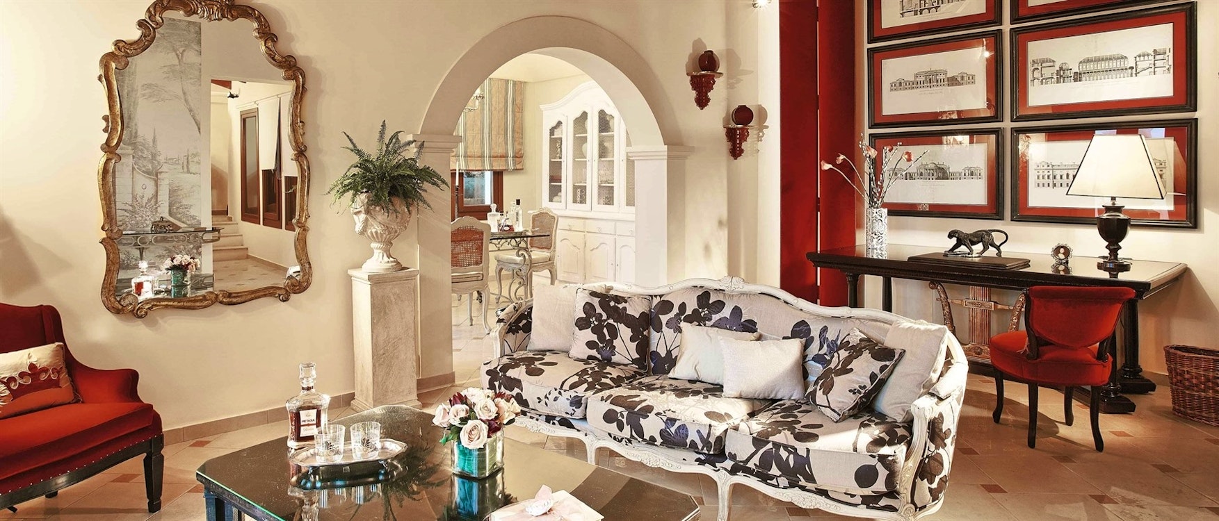 Luxurious living room at the Palazzo Sissy