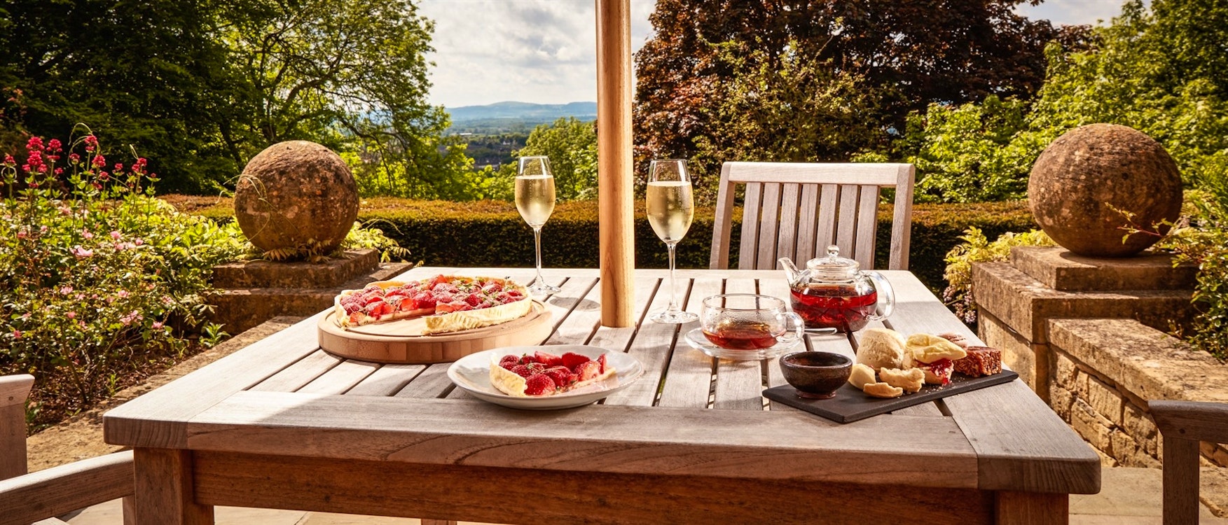 Outdoor Dining at Foxhill Manor, Farncombe Estate, England, UK