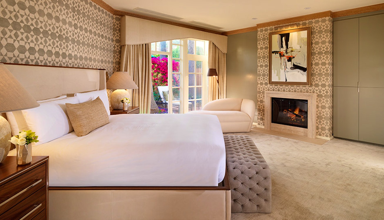 Beverly Hills Hotel - Bungalow Bedroom