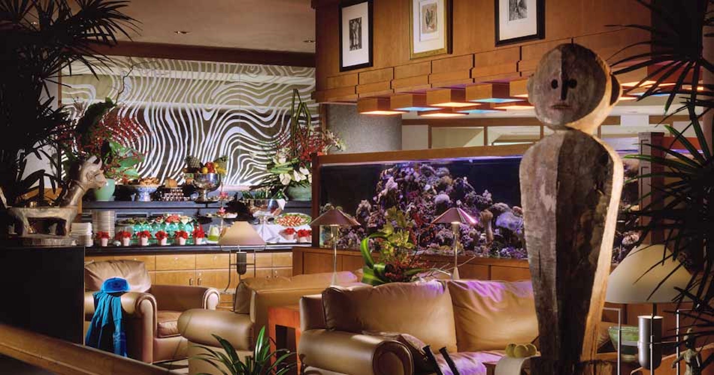 Lounge area at Four Seasons Hotel Singapore