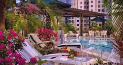 Swimming pool at Four Seasons Hotel Singapore