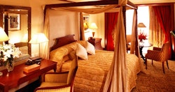 Bedroom at Mandarin Oriental Kuala Lumpur