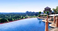 Infinity Pool at Mandarin Oriental Kuala Lumpur