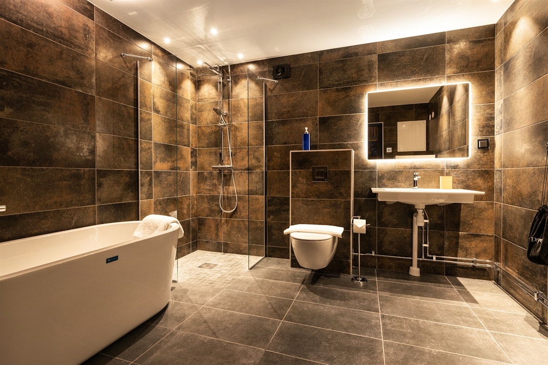 Land Suite Bathroom, Arctic Bath, Sweden