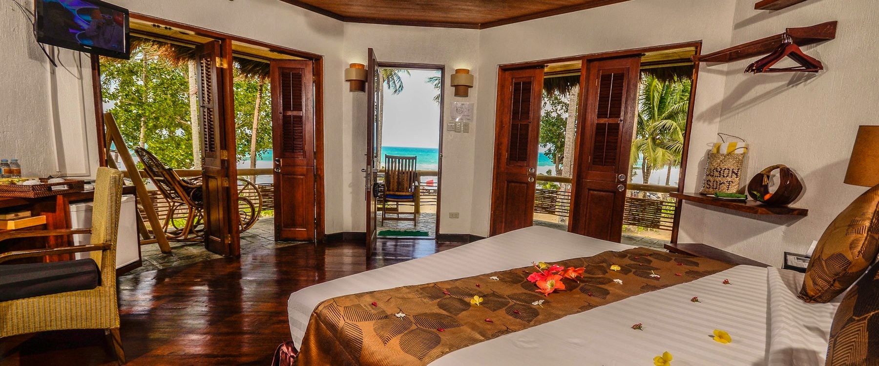 Bedroom with sea view at Daluyon Beach & Mountain Resort, Palawan