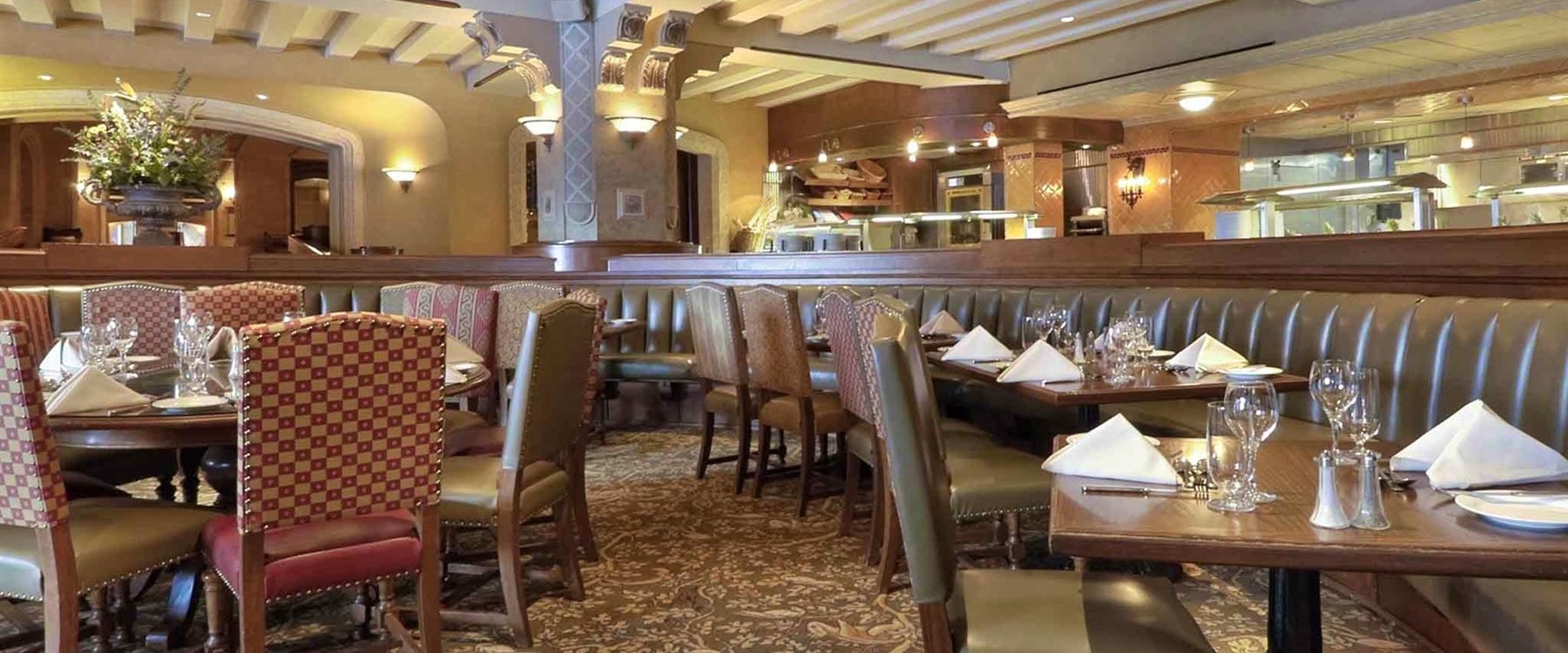 Restaurant at Fairmont Banff Springs, Alberta