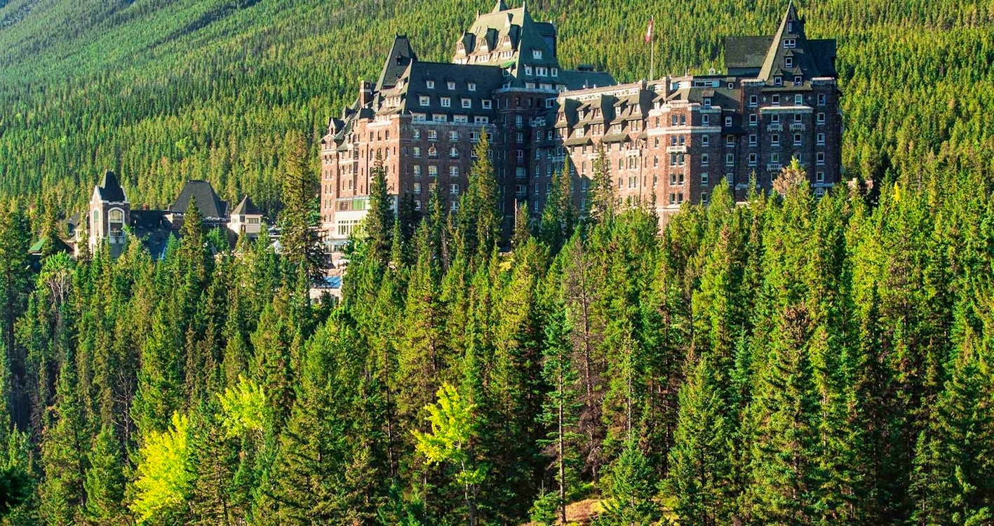 exterior of fairmont banff springs alberta