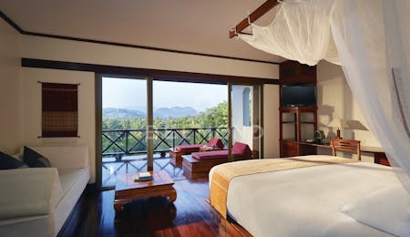 mountain pool view room