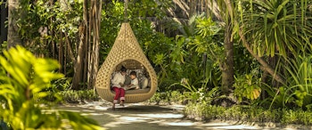 Anantara Kihavah Maldives Villas image 2