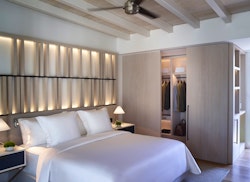 Garden and Sea-view Bungalow