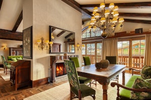 The Montmayeur Apartment