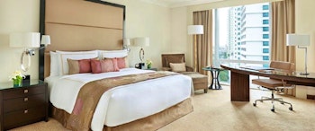 Fairmont and Raffles Makati image 2