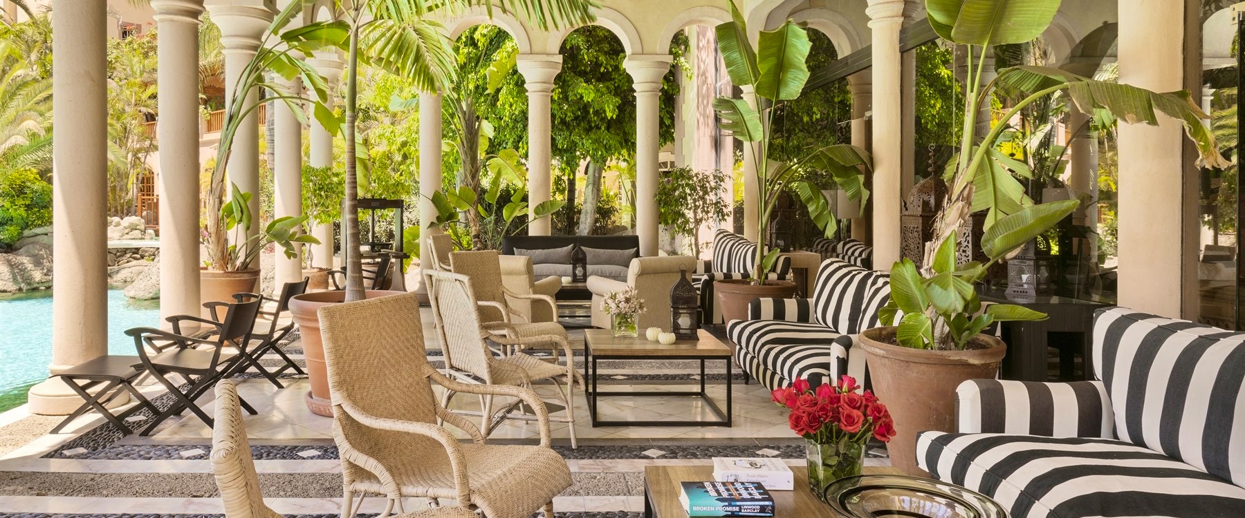 Ciger & Cognac Lounge at Gran Hotel Bahia Del Duque Resort, Tenerife