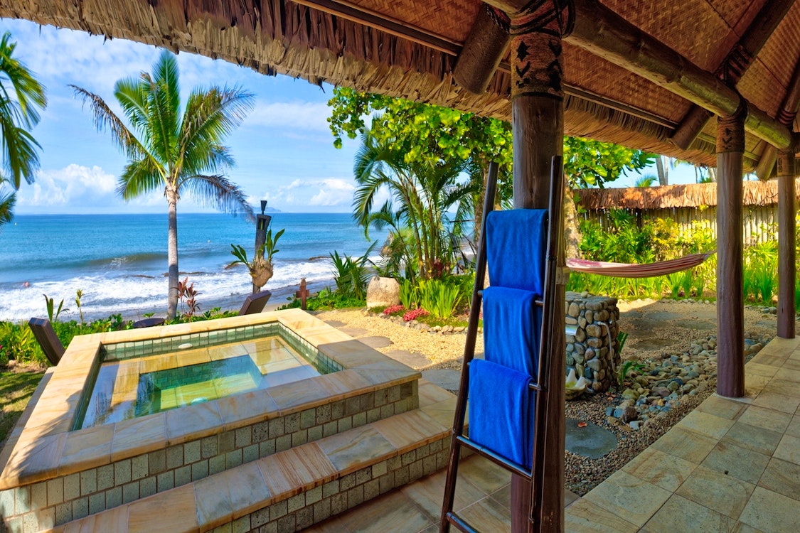 Beachfront Spa Suite