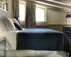 Sleeping area at the Black Pearl Chalet France