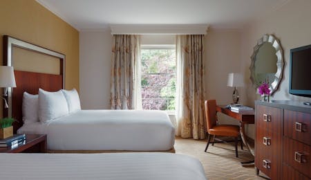 standard view room at gaylord opryland resort convention centre nashville