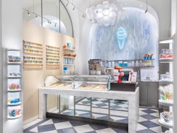 icecream parlour at the breakers palm beach