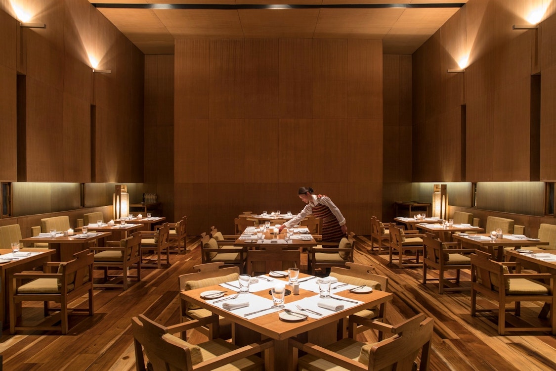 amankora thimphu lodge dining room