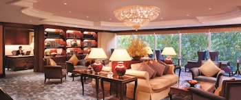 Island Shangri La image 2