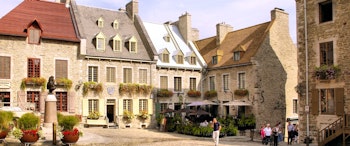 Discover Montréal and Québec image 1