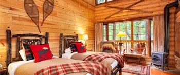 Cathedral Mountain Lodge image 3