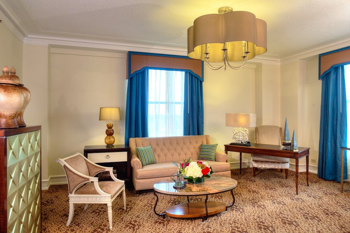 Celebrity Suite living room at The Peabody Memphis