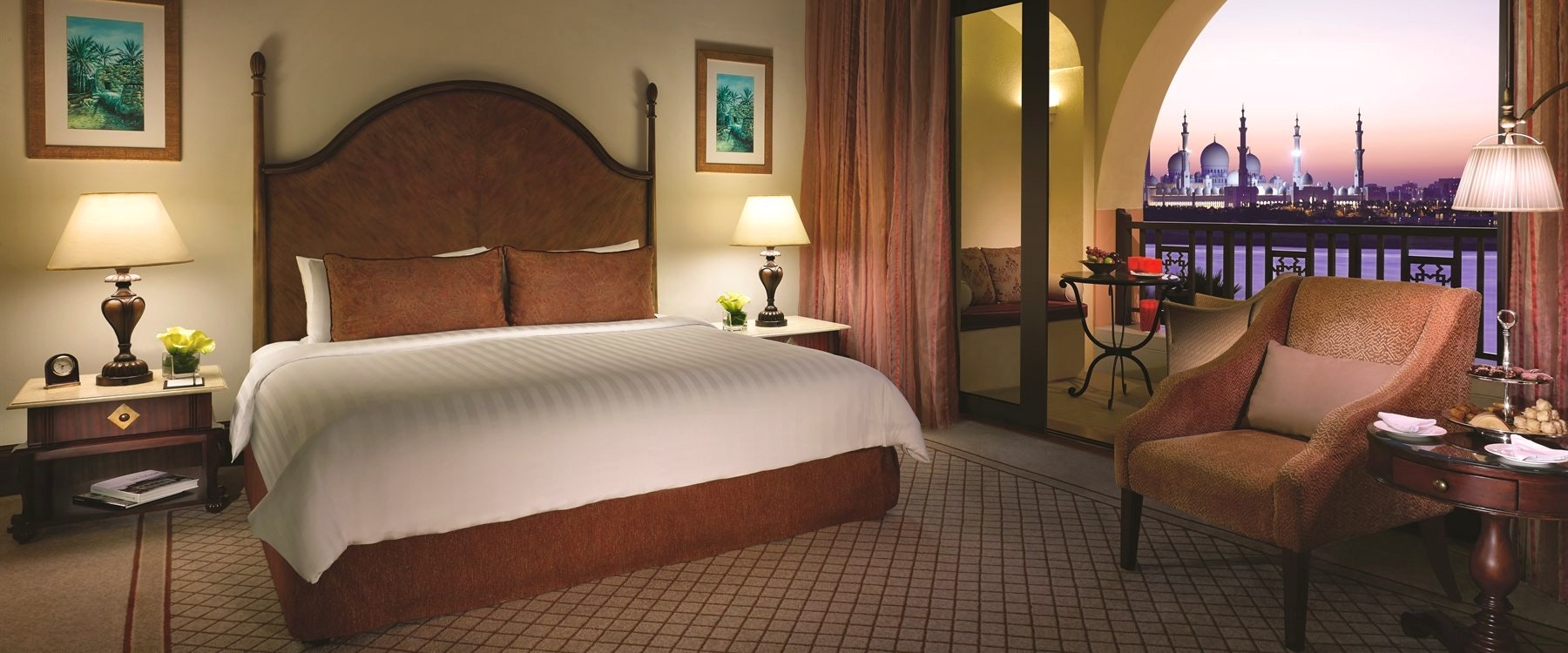 Premier Room at Shangri-La Qaryat Al Beri 