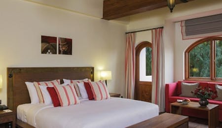 cloister deluxe