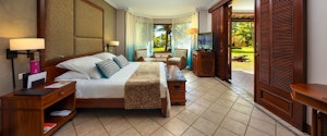 Club Junior Suites Beachfront 