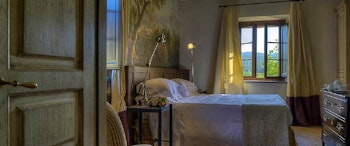 Villa Lavanda at Castel Monastero image 3