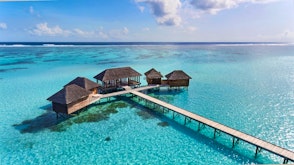 Stay at this island paradise in the Maldives, perfect for luxury seekers<place>Conrad Maldives Rangali Island</place><fomo>62</fomo>